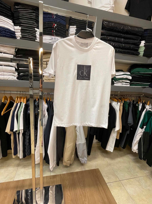 T-shirt Calvin Klein - No7622